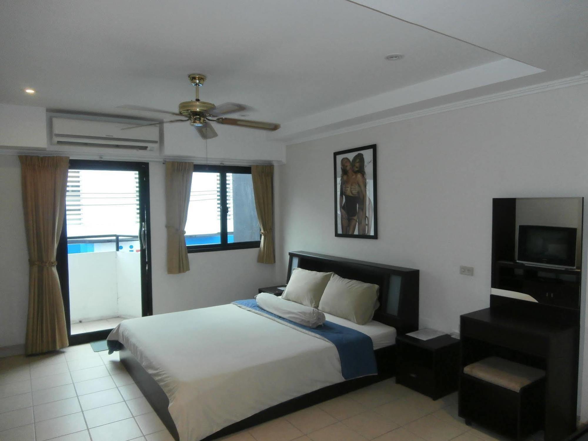 The Classroom Hotel Pattaya Dış mekan fotoğraf