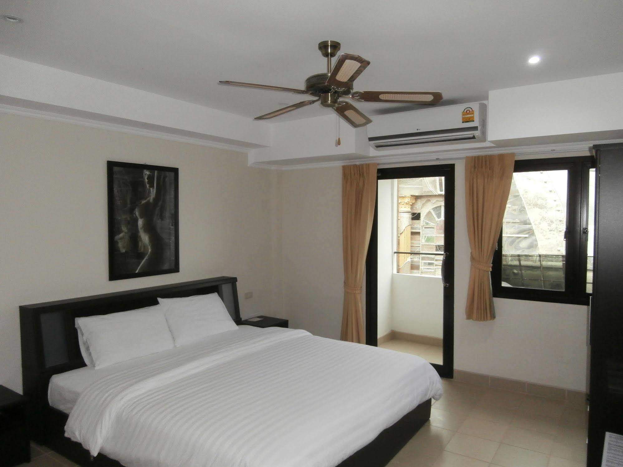 The Classroom Hotel Pattaya Dış mekan fotoğraf